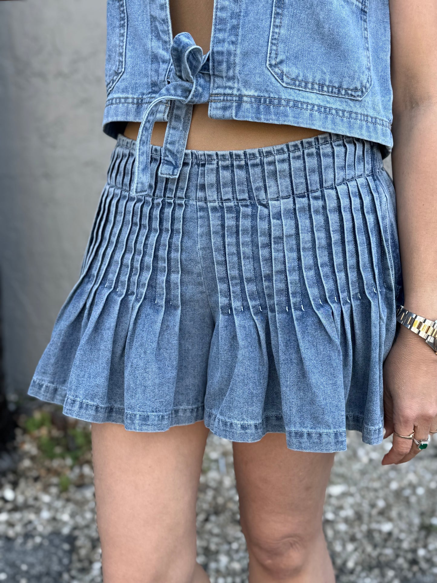 Mayra short