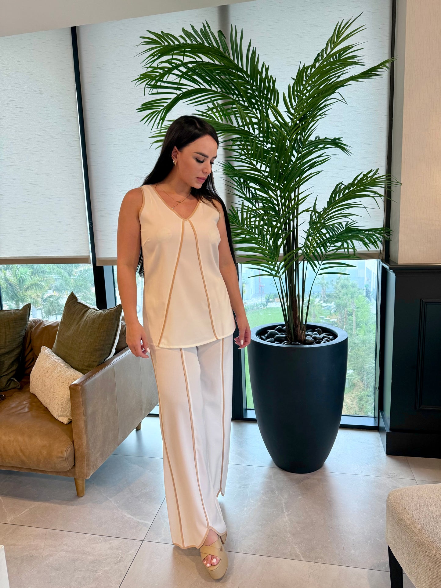 Gloriana set