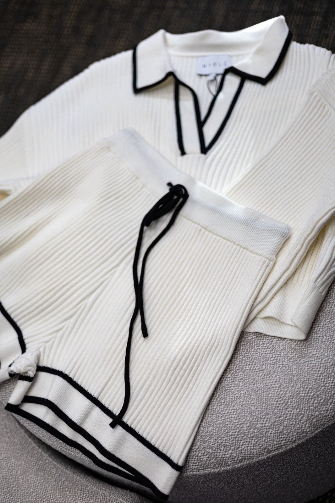 AGUSTINA TWO PIECES SET